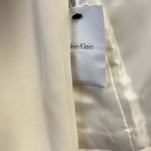 Skirt Suit Set - Picture 4 of 5